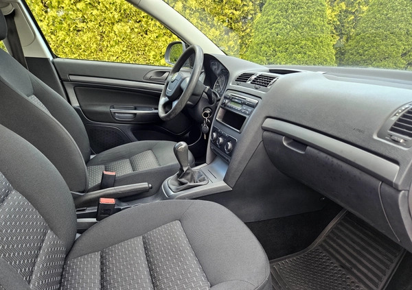 Skoda Octavia cena 25900 przebieg: 259000, rok produkcji 2012 z Radłów małe 781